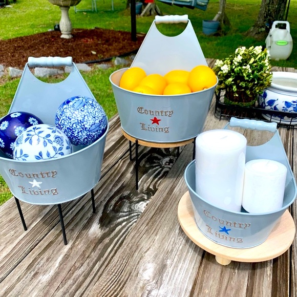 Vintage Country Living Wall Pockets - Picture 3 of 11